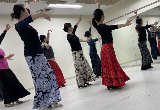 フラメンコ舞踊小中学生